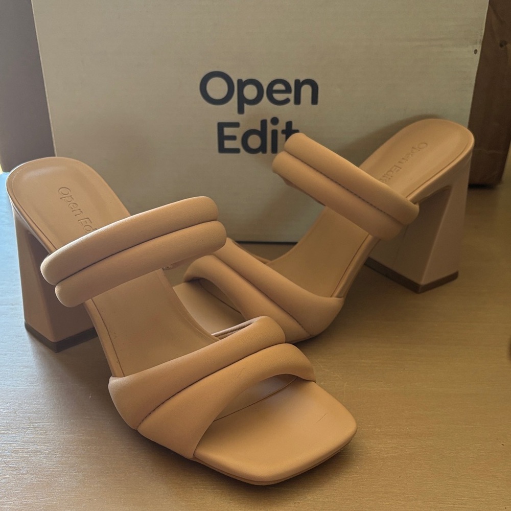 OPEN EDIT Estella-Fab Beige Padded-Strap Block Heel Sandals 7.5M New in Box!
